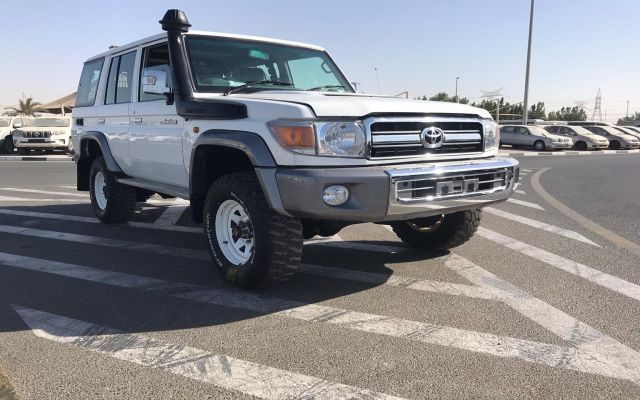 Used RHD Toyota Land Cruiser Hardtop LC76 4.5L Diesel 2012 Model